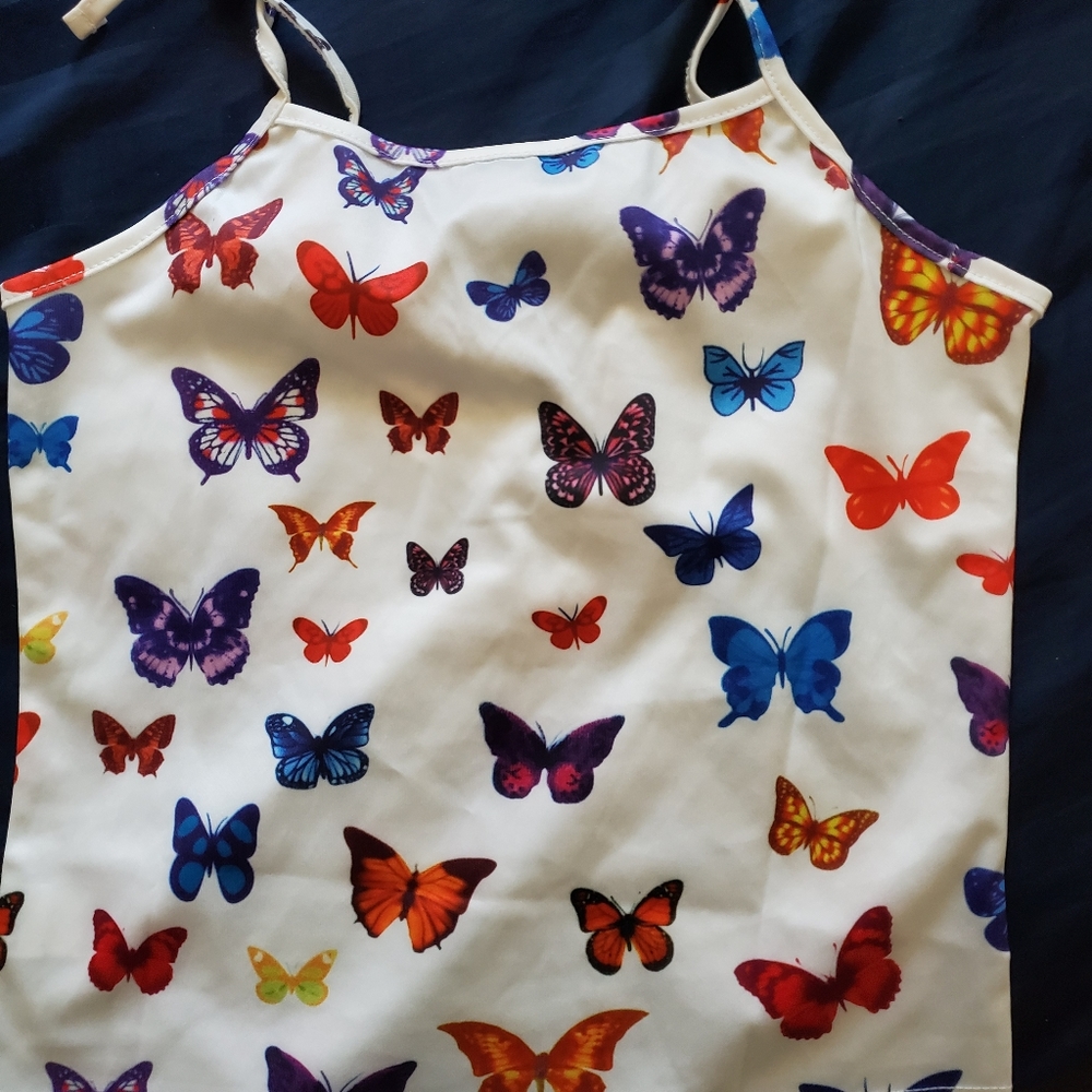 Cloth - Picture 2 of 2